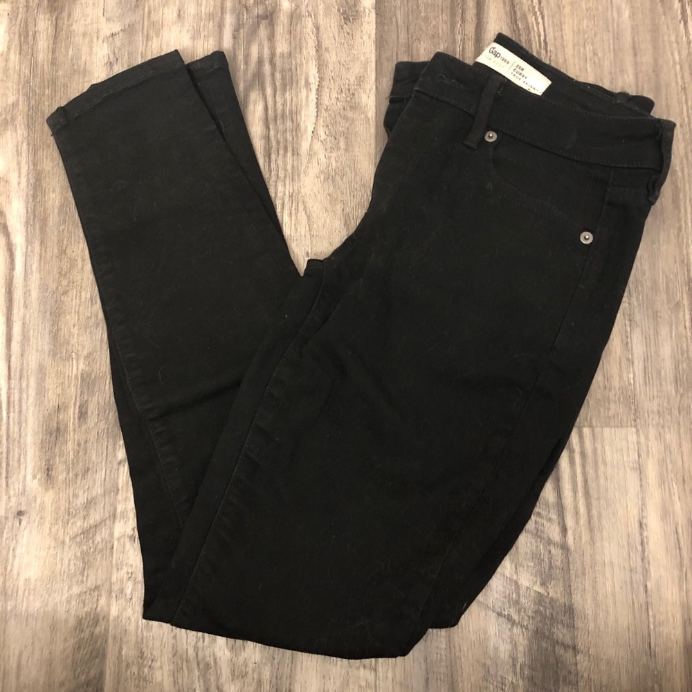 ACCEPTING OFFERS Gap Curvy True Skinny Black Jeans